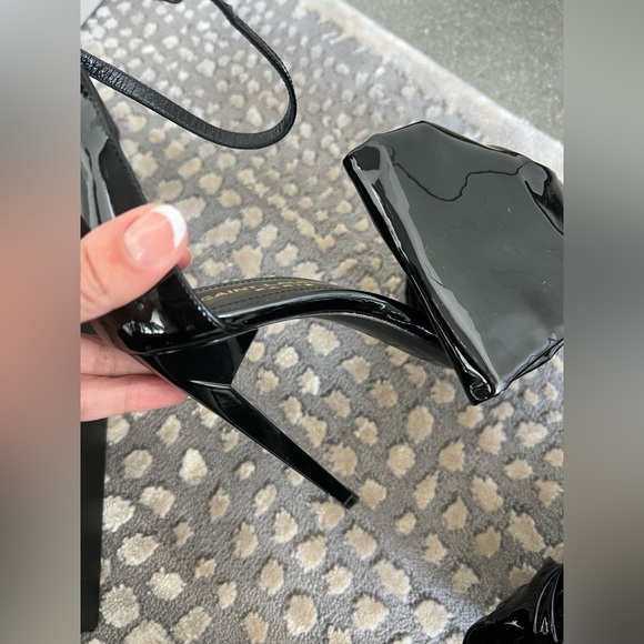 Authentic RARE YSL HEEL with bow detail - Picture 8 of 9